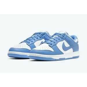 Nike dunks unc SIZE 10